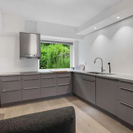 Gt43-102 - Modern 2br With Balcony & Mountain View Bergen