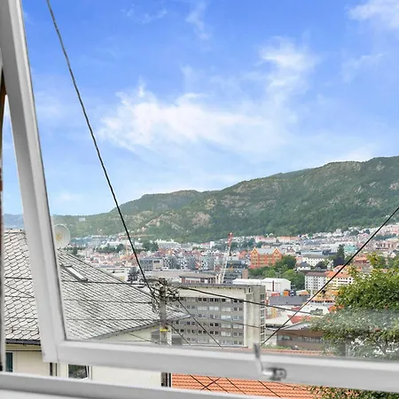 Gt43-102 - Modern 2br With Balcony & Mountain View Apartment *