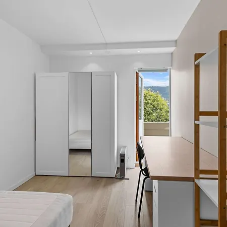 Gt43-102 - Modern 2br With Balcony & Mountain View Apartment *